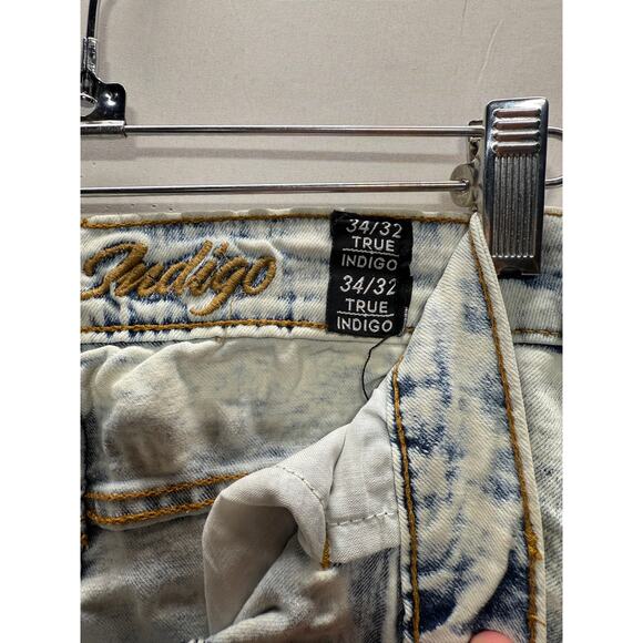 Men's True Indigo Distressed Jeans - Size 34/32 - 98% Cotton, 2% Spandex - Picture 6 of 10